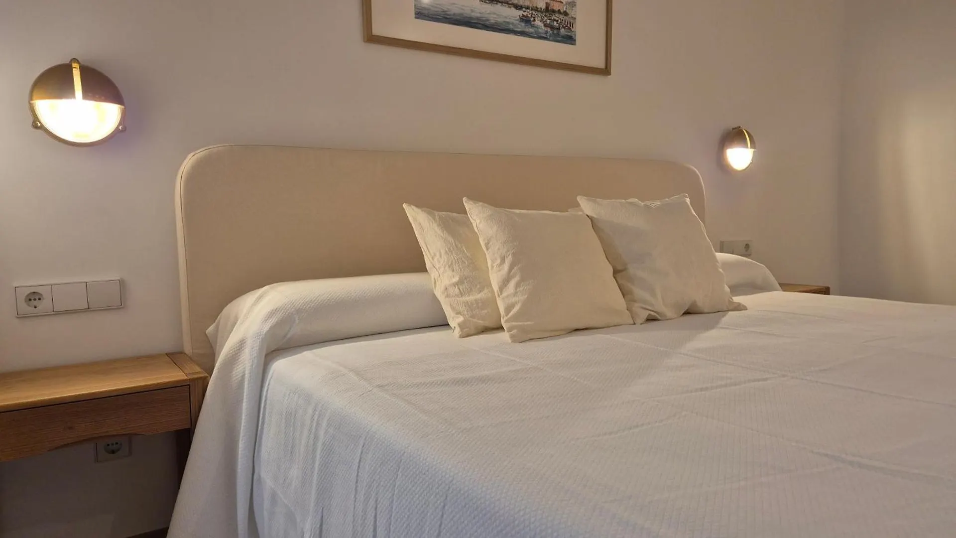 Suite Haus Castelar Santander 0*,